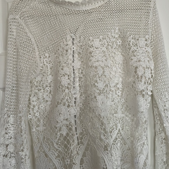New York and Company white lace blouse Sz med - Picture 3 of 5